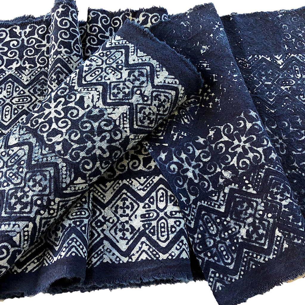 Hmong batik fabric table runner - Indigo dyed - Pallu Design