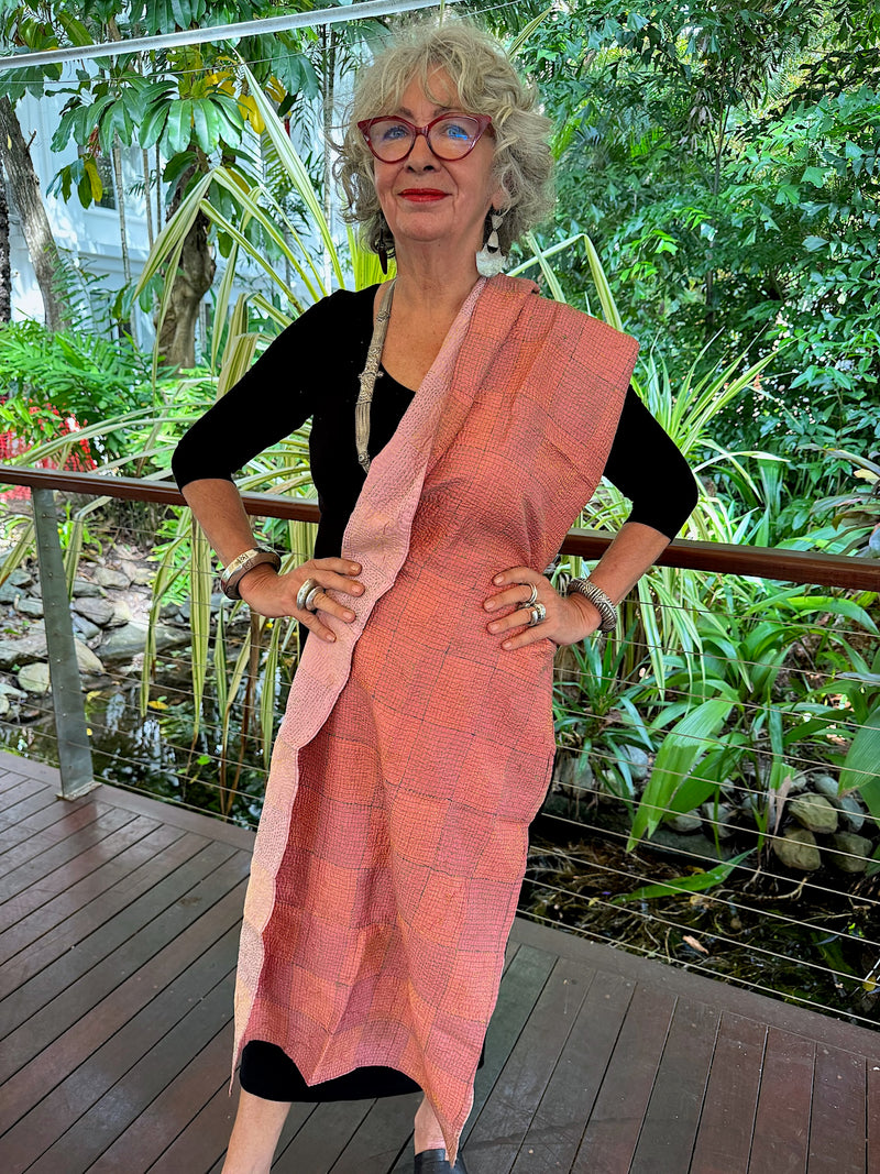 Pink silk kantha scarf - Pallu Design