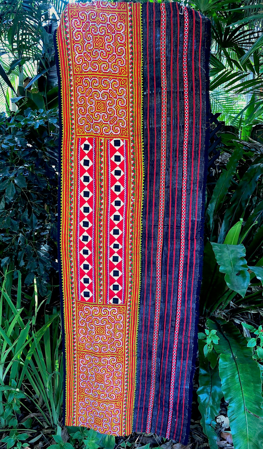 Cross Stitch Hmong old cotton from Skirt Hmong, Cotton Fabric, Vintage cotton textiles, cotton Table runner, Hmong outlets skirt from Thailand(CR2)